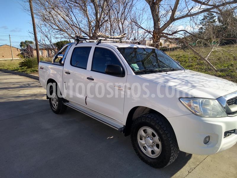 Toyota Hilux 2.5 4x2 DX TDi Pack DC usado (2009) color Blanco precio $1.300.000