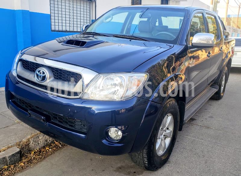 foto Toyota Hilux 3.0 4x4 SRV TDi DC Cuero usado (2011) color Azul precio $1.750.000
