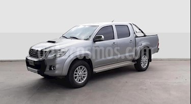foto Toyota Hilux 3.0 4x2 SR TDi DC usado (2015) color Gris Claro precio $1.320.000