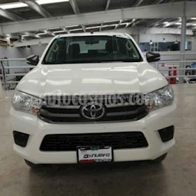foto Toyota Hilux Cabina Doble Base usado (2016) color Blanco precio $278,000