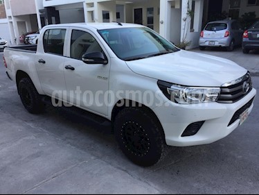 foto Toyota Hilux Cabina Doble SR usado (2017) color Blanco precio $314,000
