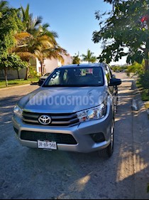 foto Toyota Hilux Cabina Doble usado (2018) color Gris Plata precio $330,000