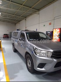 foto Toyota Hilux Cabina Sencilla Ac usado (2016) color Plata precio $210,000