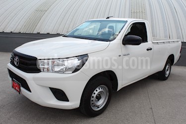 foto Toyota Hilux Cabina Sencilla usado (2018) color Blanco precio $279,000