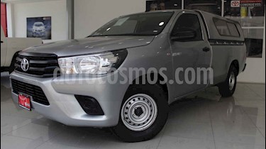 foto Toyota Hilux Cabina Sencilla usado (2016) color Plata precio $250,000