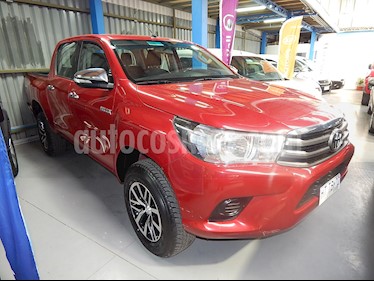 Toyota Hilux Cabina Doble usado (2016) color Rojo precio $11.390.000