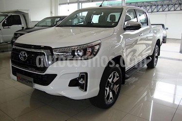 foto Toyota Hilux DLX 2.8 D/C 4x4 A/A - D/H usado (2019) color Blanco precio $500.000