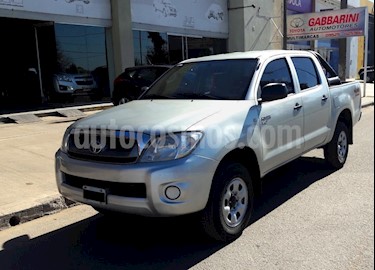 Foto venta Auto usado Toyota Hilux DLX 2.8 D/C 4x4 A/A - D/H (2010) color Gris Claro precio $490.000
