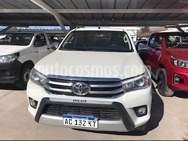 foto Toyota Hilux DLX 2.8 D/C 4x4 A/A - D/H usado (2017) color Blanco precio $1.300.000
