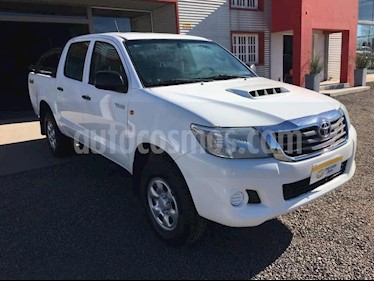 Toyota Hilux DLX 2.8 D/C 4x4 A/A - D/H usado (2014) color Blanco precio $920.000