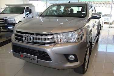 Foto venta Auto usado Toyota Hilux DLX 2.8 D/C 4x4 A/A - D/H (2017) color Gris Claro precio $850.000