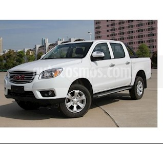 foto Toyota Hilux Doble Cabina 4x4 usado (2018) color Blanco precio BoF4.030.000