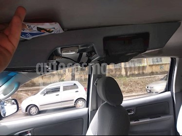 Foto Toyota Hilux Doble Cabina 4x4 usado (2011) color Gris precio BoF23.000