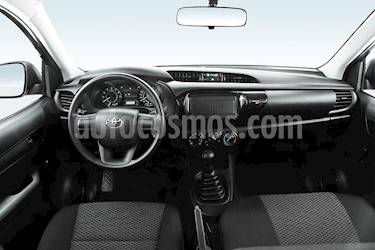 Toyota Hilux Chasis Cabina nuevo color Blanco precio $319,400