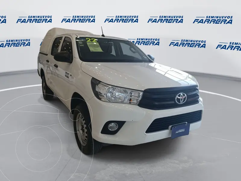 Foto Toyota Hilux Cabina Doble Diesel Aut usado (2022) color Blanco financiado en mensualidades(enganche $124,550 mensualidades desde $10,331)