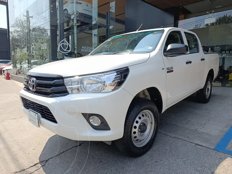 Foto Toyota Hilux Cabina Doble Diesel usado (2022) color Blanco precio $477,000