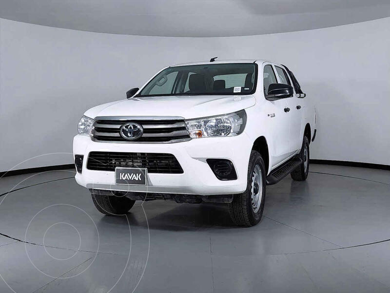 Foto Toyota Hilux Cabina Doble Base usado (2019) color Blanco precio $442,999