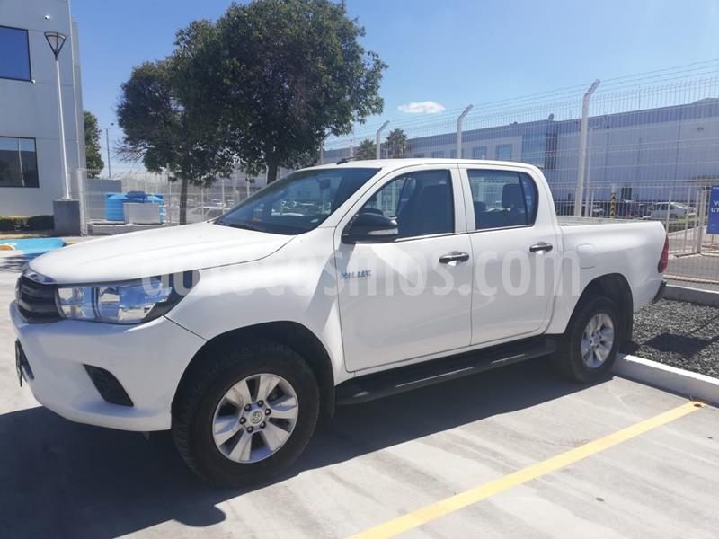 Toyota Hilux Cabina Doble SR usado (2017) color Blanco precio $270,000