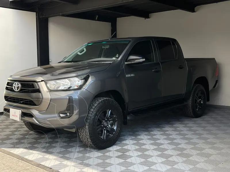Foto Toyota Hilux Cabina Doble SR usado (2021) color Gris financiado en mensualidades(enganche $85,800 mensualidades desde $9,530)