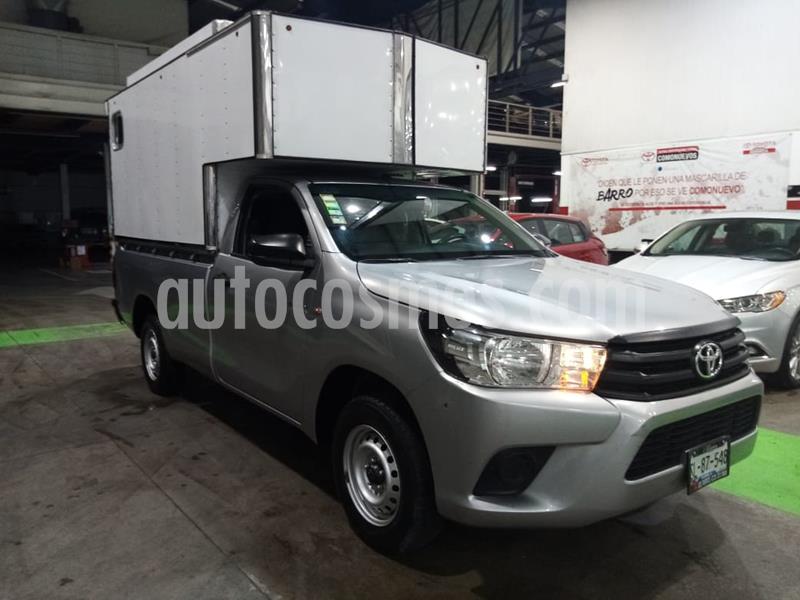 Toyota Hilux Cabina Sencilla usado (2017) color Gris precio $275,000