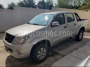 Toyota Hilux Cabina Doble usado (2011) color Blanco precio $128,000