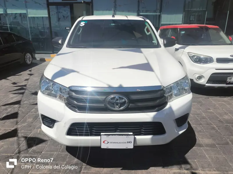 Foto Toyota Hilux Cabina Doble Base usado (2020) color Blanco precio $348,000
