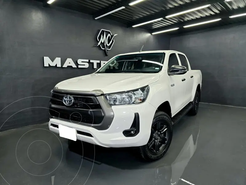 Foto Toyota Hilux Cabina Doble SR usado (2022) color Blanco precio $489,000