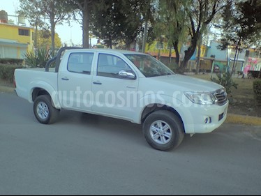 foto Toyota Hilux Cabina Doble SR usado (2014) color Blanco precio $225,000