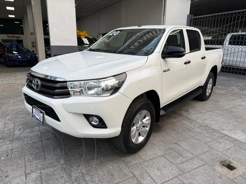 Foto Toyota Hilux Cabina Doble SR usado (2020) color Blanco financiado en mensualidades(enganche $80,000 mensualidades desde $12,413)