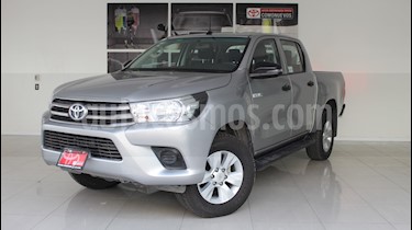 foto Toyota Hilux Cabina Doble SR usado (2018) color Gris precio $315,000