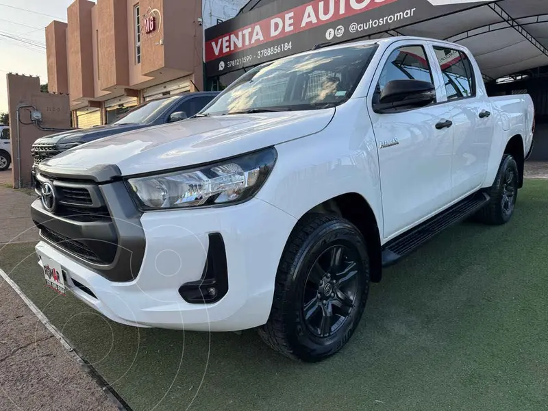 Foto Toyota Hilux Cabina Doble SR usado (2023) color Blanco precio $519,999