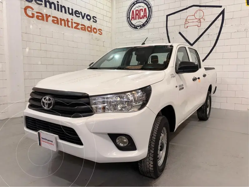 Foto Toyota Hilux Cabina Doble SR usado (2022) color Blanco precio $399,000