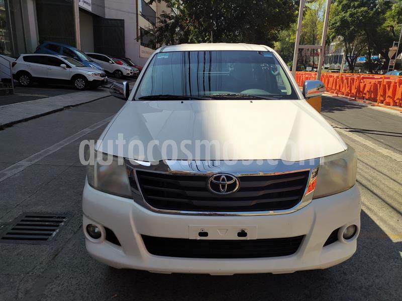 foto Toyota Hilux Cabina Doble Base usado (2014) color Blanco precio $227,000