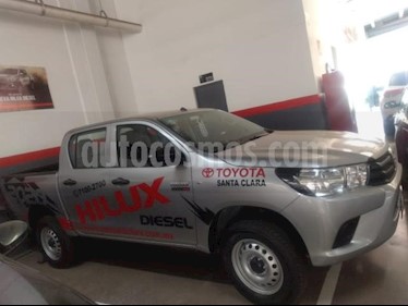 Toyota Hilux 4P DOBLE CAB TD TM6 A/AC RA-17 4X4 usado (2019) color Plata precio $415,000