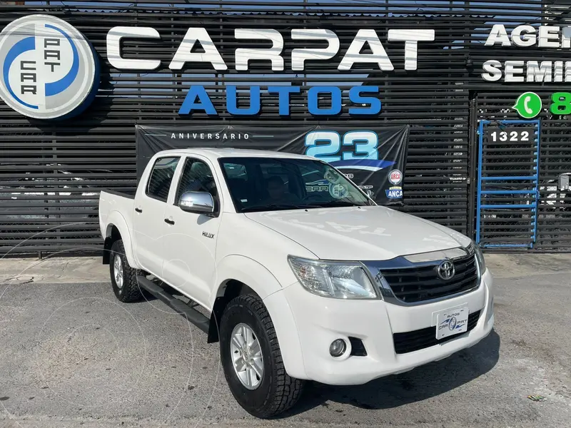 Foto Toyota Hilux Cabina Doble Base usado (2014) color Blanco precio $269,000