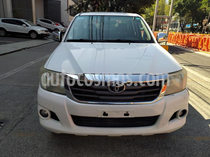 foto Toyota Hilux Cabina Doble SR usado (2014) color Blanco precio $226,000