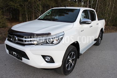 foto Toyota Hilux 3.0L TD 4x4 CD SRV Aut usado (2017) color Blanco precio $8,000