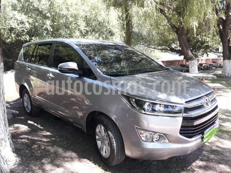 Toyota Innova SRV 2.7 Aut 8 Pas usado (2019) color Plata precio $2.700.000