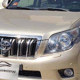 Foto Toyota Land Cruiser 200 Aut usado (2013) color Beige precio $1.800.000