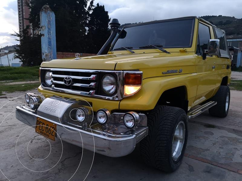 Toyota Land Cruiser 70 Cabinado Largo usado (1992) color Naranja precio $39.000.000
