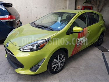 Foto venta Auto Seminuevo Toyota Prius C 1.5L (2018) color Verde Metalico precio $297,000