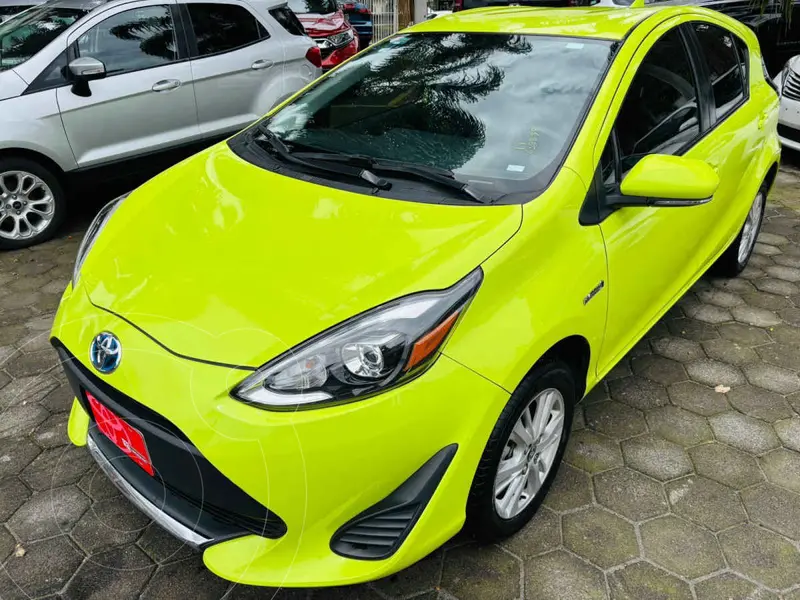 Foto Toyota Prius C 1.5L usado (2020) color Verde precio $313,000