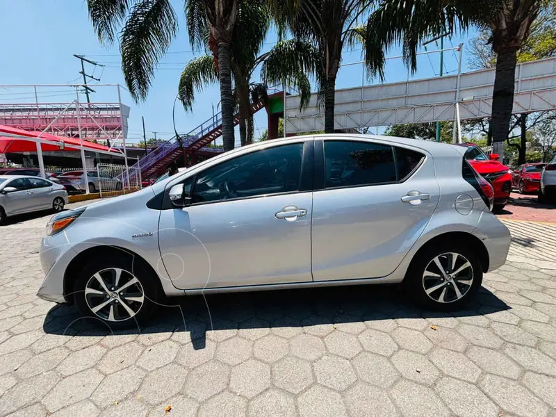 toyota prius-c