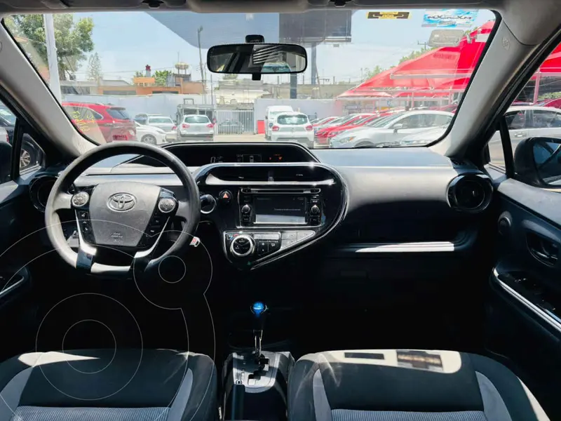 toyota prius-c