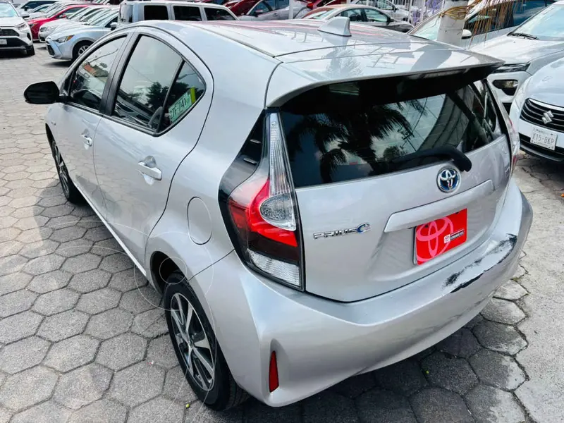 toyota prius-c