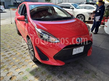 Toyota Prius C 1.5L usado (2019) color Rojo precio $275,000