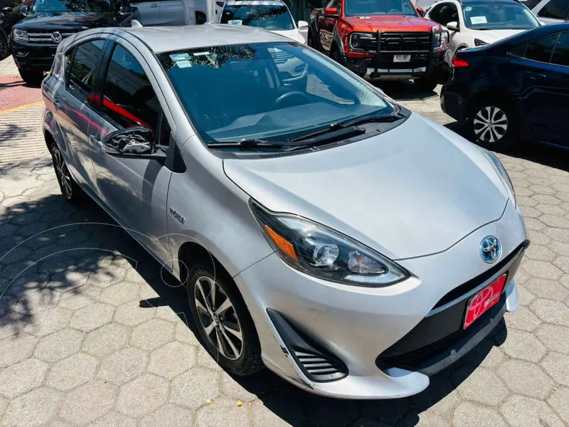 toyota prius-c