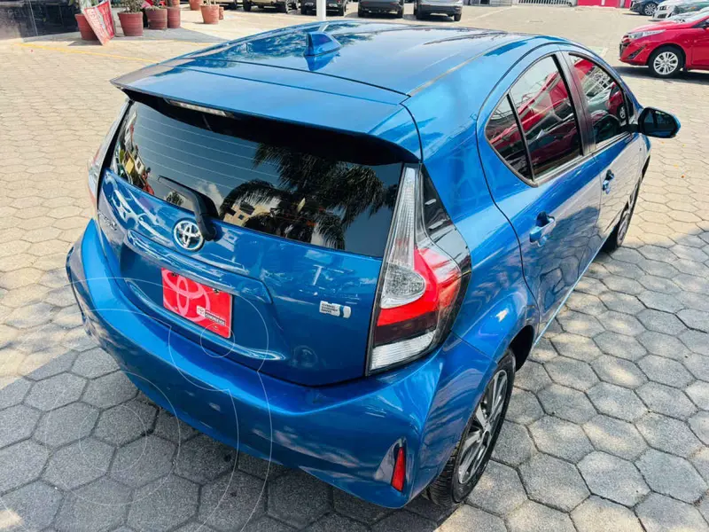 toyota prius-c