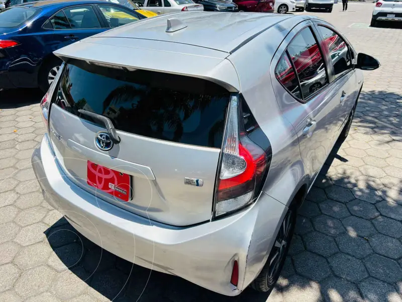 toyota prius-c