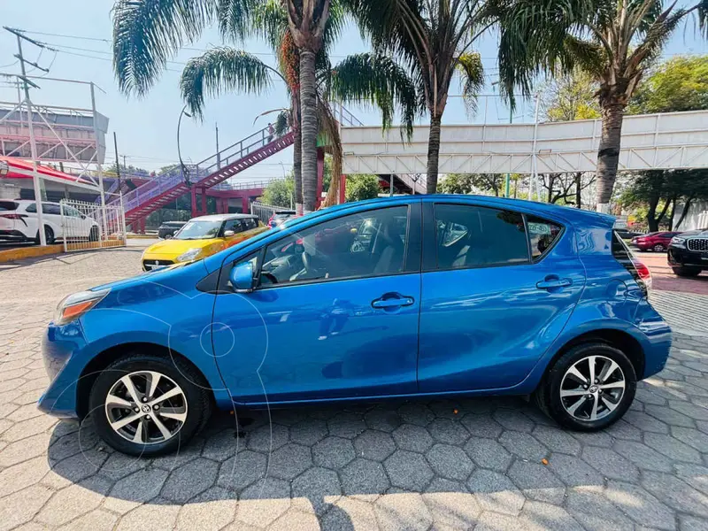 toyota prius-c